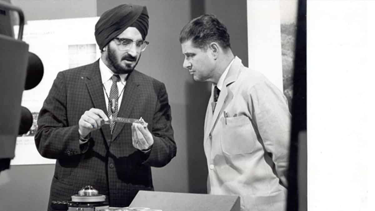 Narinder Singh Kapany father of fiber optics dies at age 95