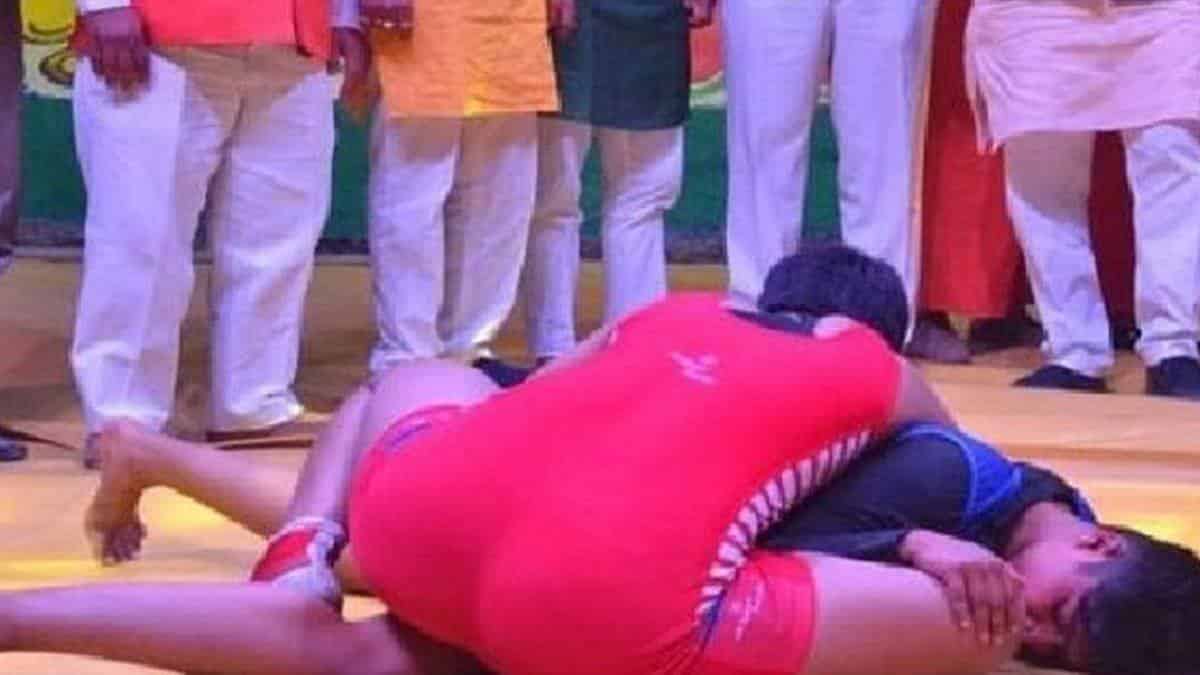 Haryana's Wrestler star Ritika Phogat committed suicide after losing finals