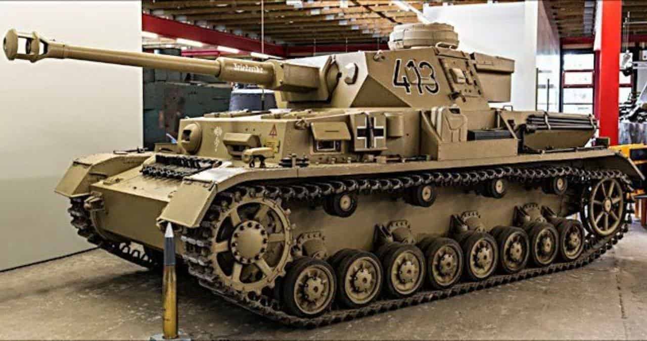 Elon Musk talks about Tanks for the memery!