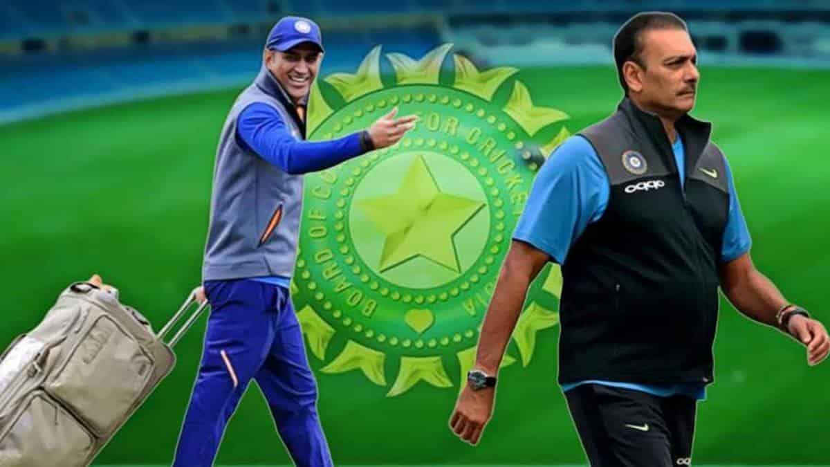 Dhoni, India's team coach, has joined the squad for the T20 World Cup