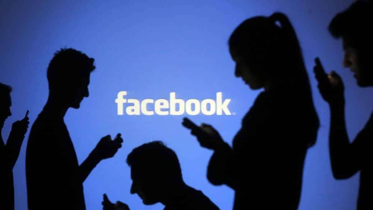 Facebook Again Down For Certain Users With Pages Not Working