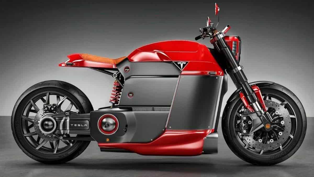 Elon Musk shares data of motorcyclist deaths per mile 29 times higher, and says cars are more secure