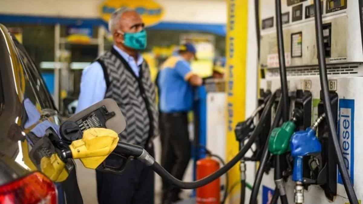 People of India are Happy as Government Slashed Rs5 on petrol and Rs10 on diesel