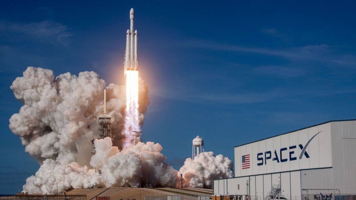 SpaceX is starting a program to take CO2 out of atmosphere
