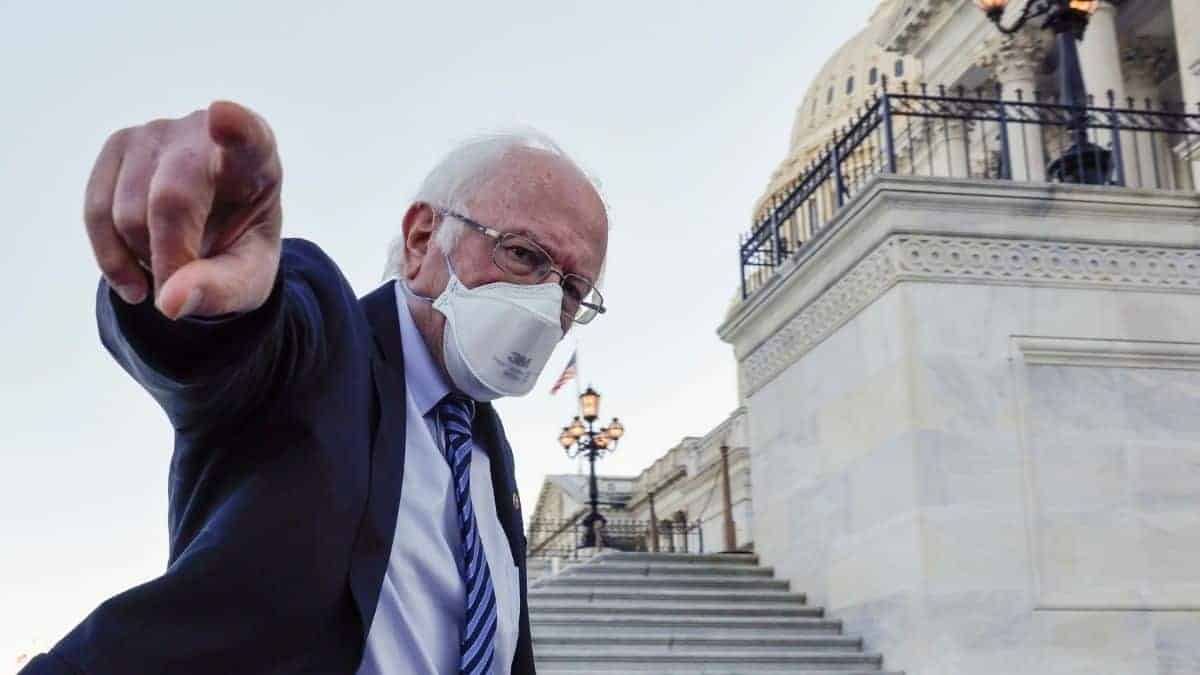 A nurse should not pay more in federal taxes than a billionaire