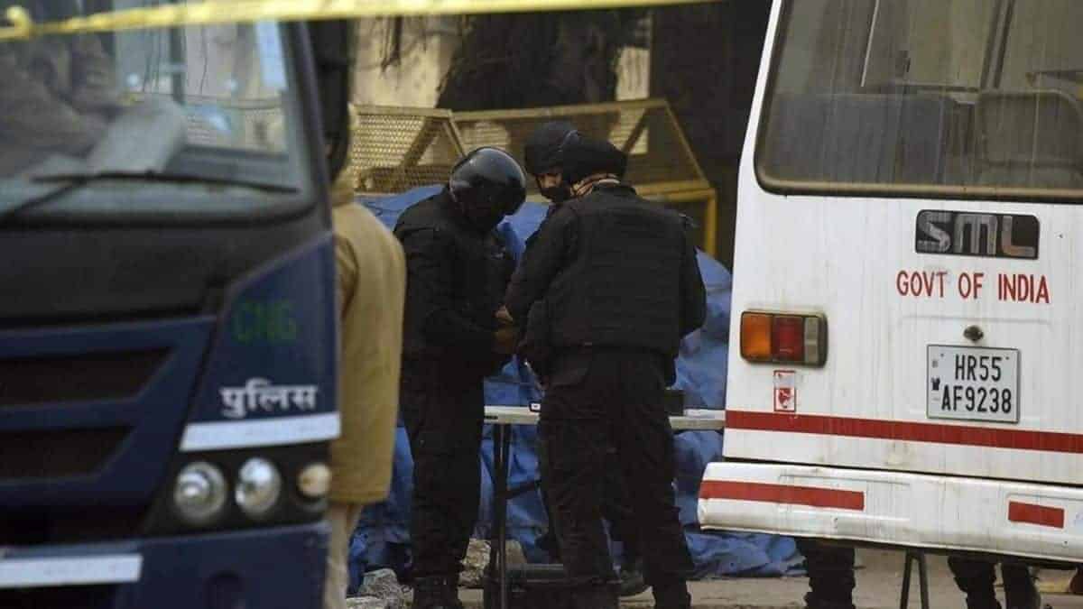 Bomb Scare in Seemapuri Delhi