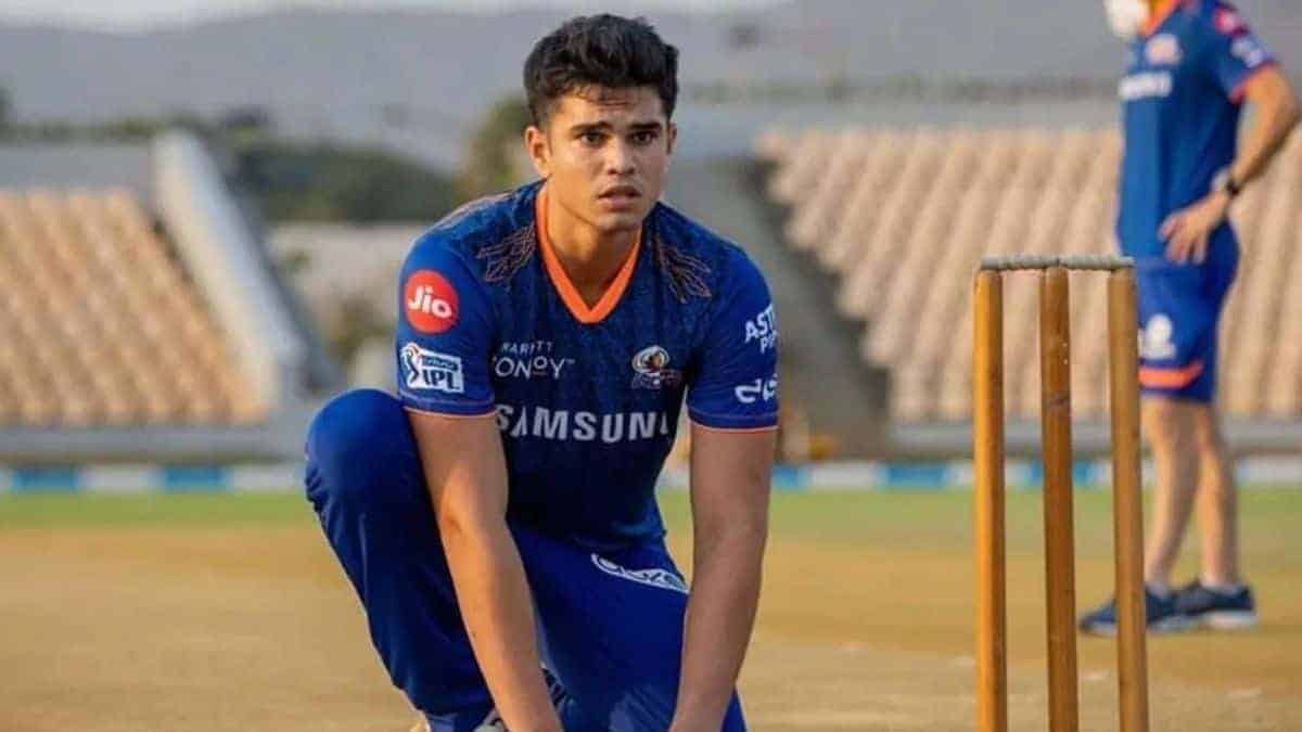 TATA IPL Mega Auction 2022 : Papa Sachin Tendulkar is happy with Arjun Tendulkar's bid