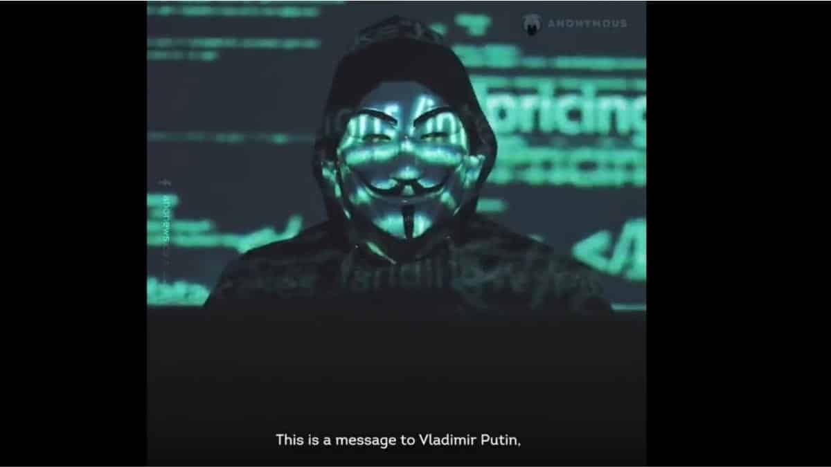 Anonymous steal money from the citizens of Russia