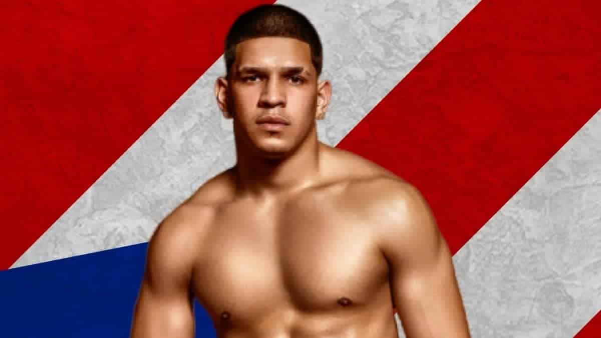 Boxer Edgar Berlanga Fat Joe Is Driving Me To The Ring For The Next Fight... Fab, Jim Jones, And Dave East Are Also On The Way!!