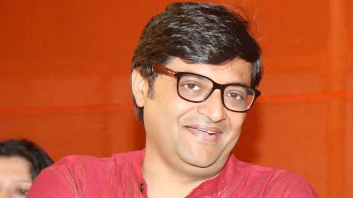 Chinese Embassy Tweets Arnab Goswami taking a jibe at American Professor