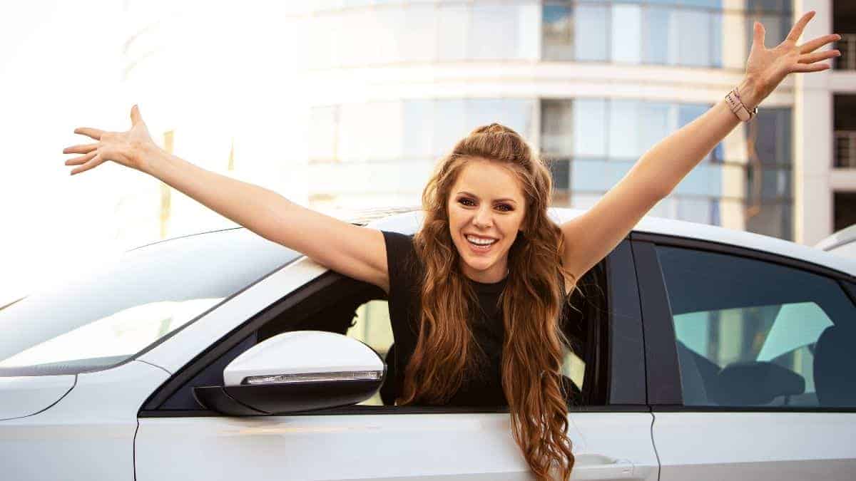 How Students Can Save Money on Car Insurance