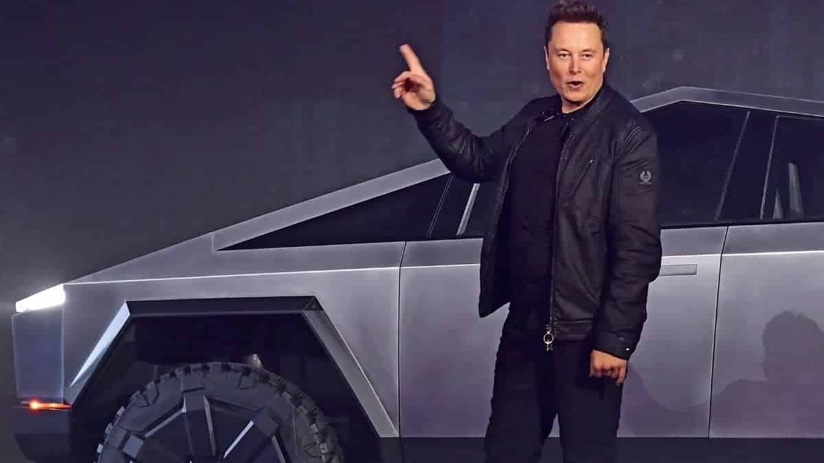 Elon Musk tweets he wants the of production memes to be seized