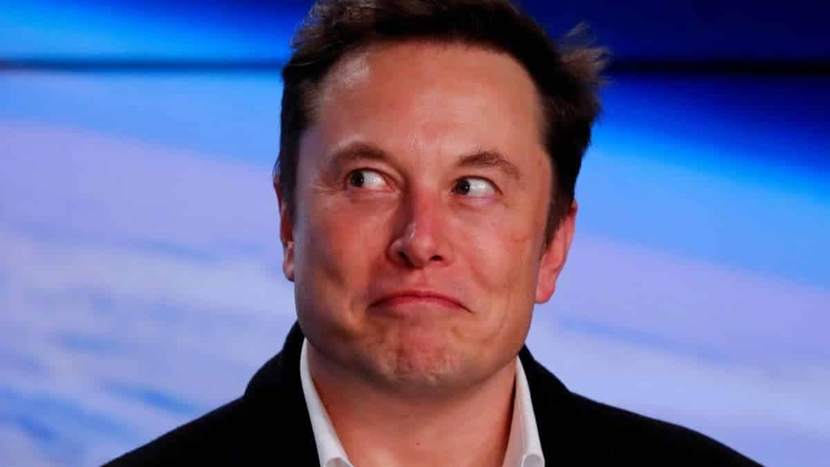 Elon Musk has now $46.5 billion in funds to buy Twitter Inc and is exploring a tender offer for its shares