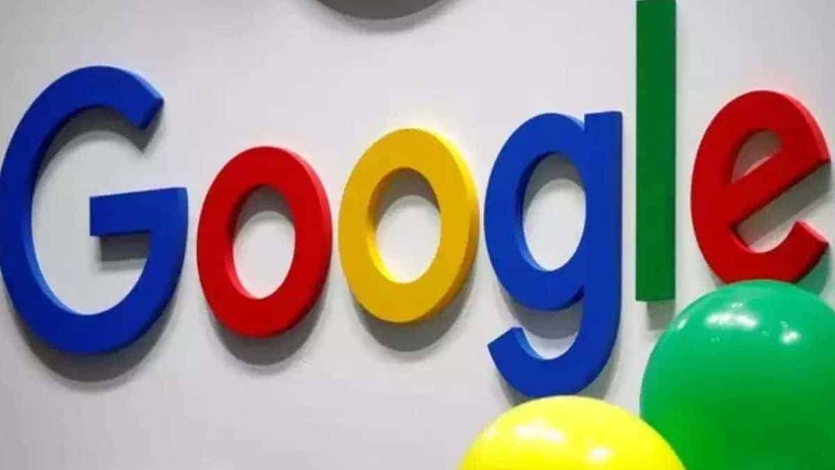 Alphabet misses revenue targets due to YouTube's underperformance, and ad sales are being pressured by inflation