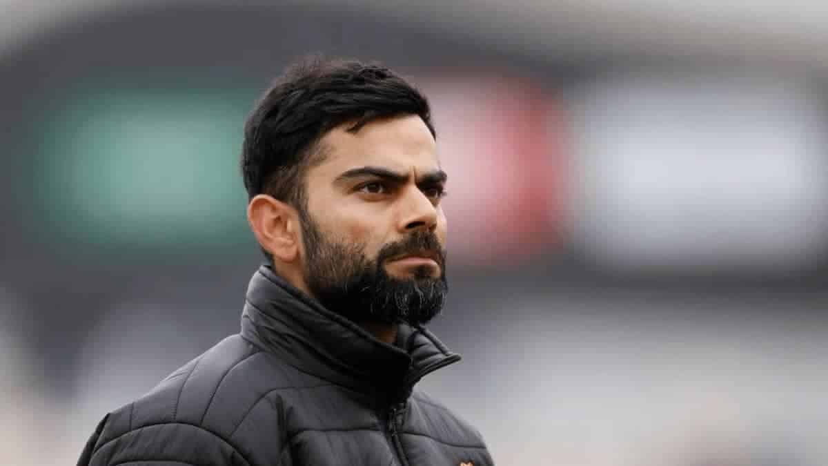 Virat Kohli's poor form continues with his second consecutive first-ball overthrow