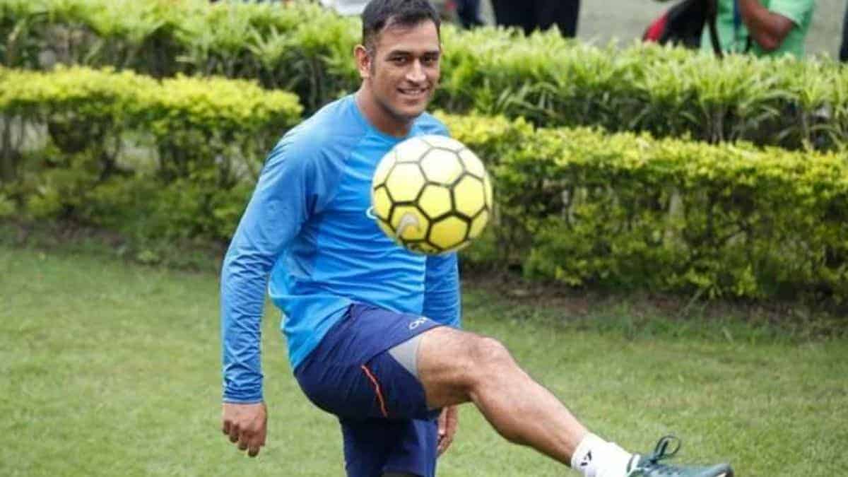 Top Indian Cricketers who Love Football