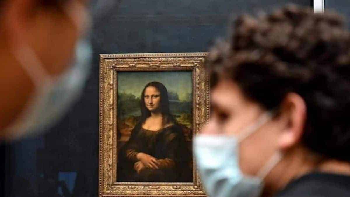 A CakeThrowing Environmental Activist Targeted the Mona Lisa For Some