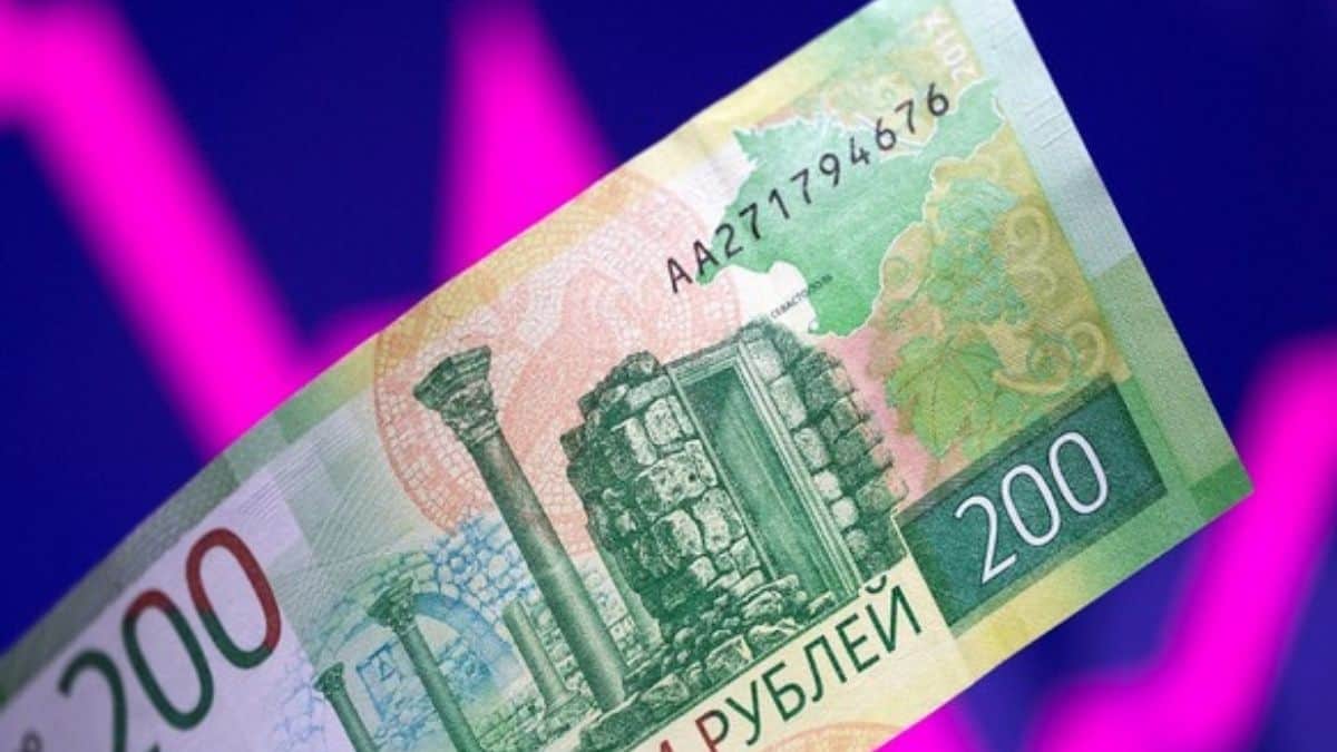 Russian Roubles Jumps To More Than 6 Against Euro