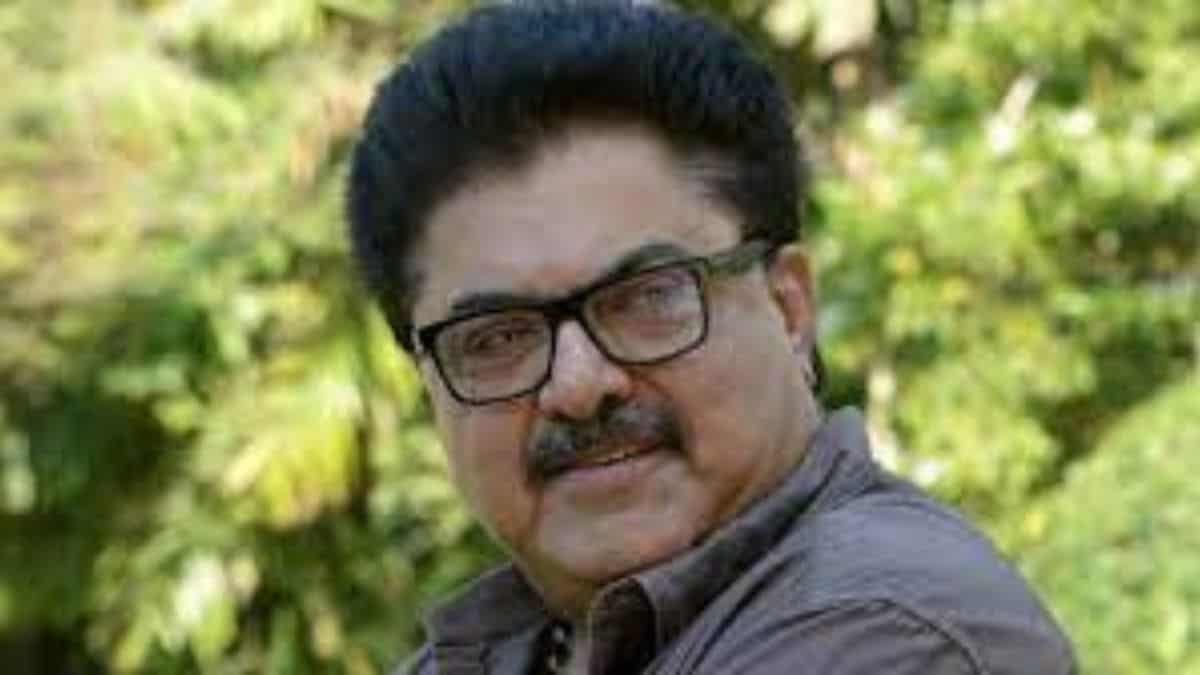 After Nupur Sharma's suspension from BJP film maker Ashoke Pandit tweets in her support