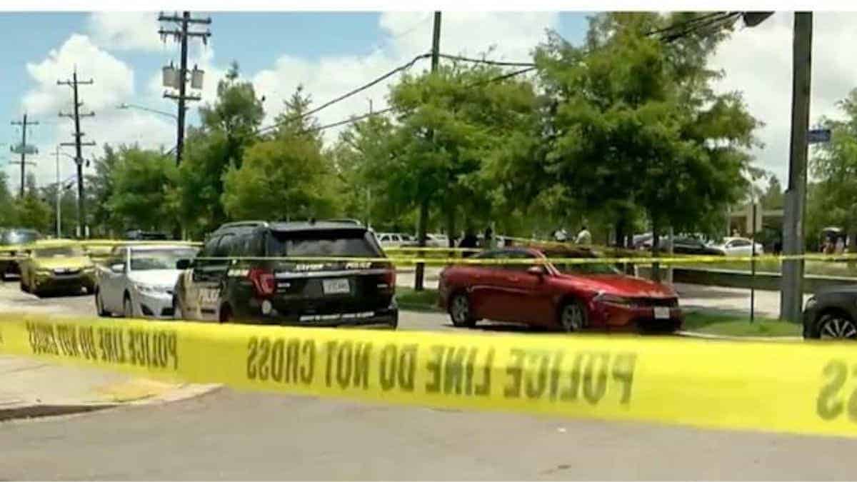 New Orleans: Gunshot outside a high school graduation ceremony killed 1 and injured 2 persons