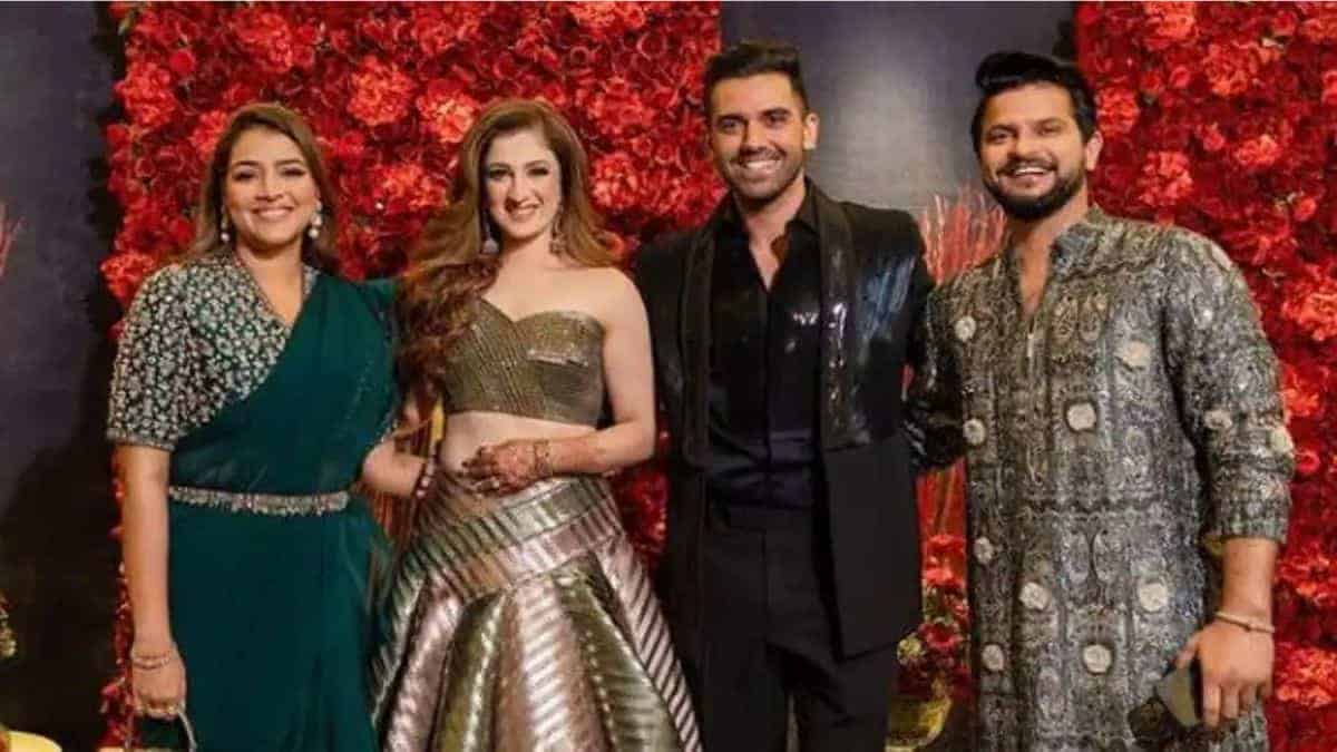 Suresh Raina And Other Popular Cricket Players Spotted At Deepak Chahar's Grand Wedding Ceremony