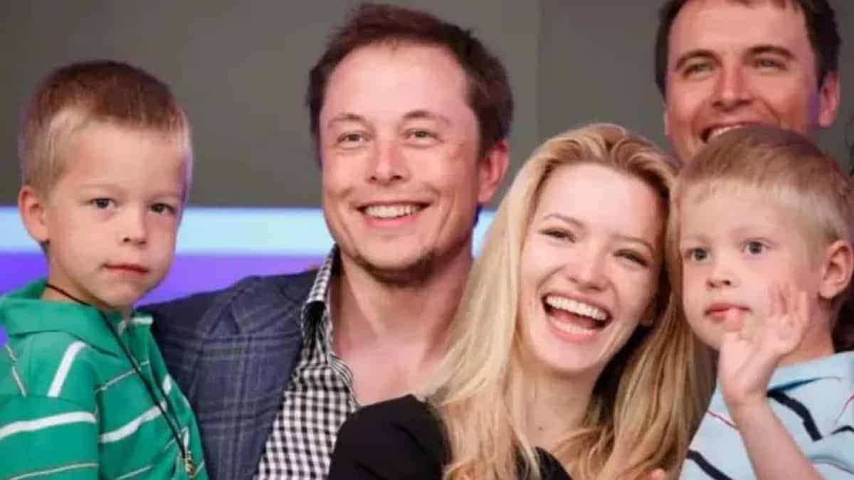 Elon Musk's Ex Wife sayd she is proud of her transgender kid