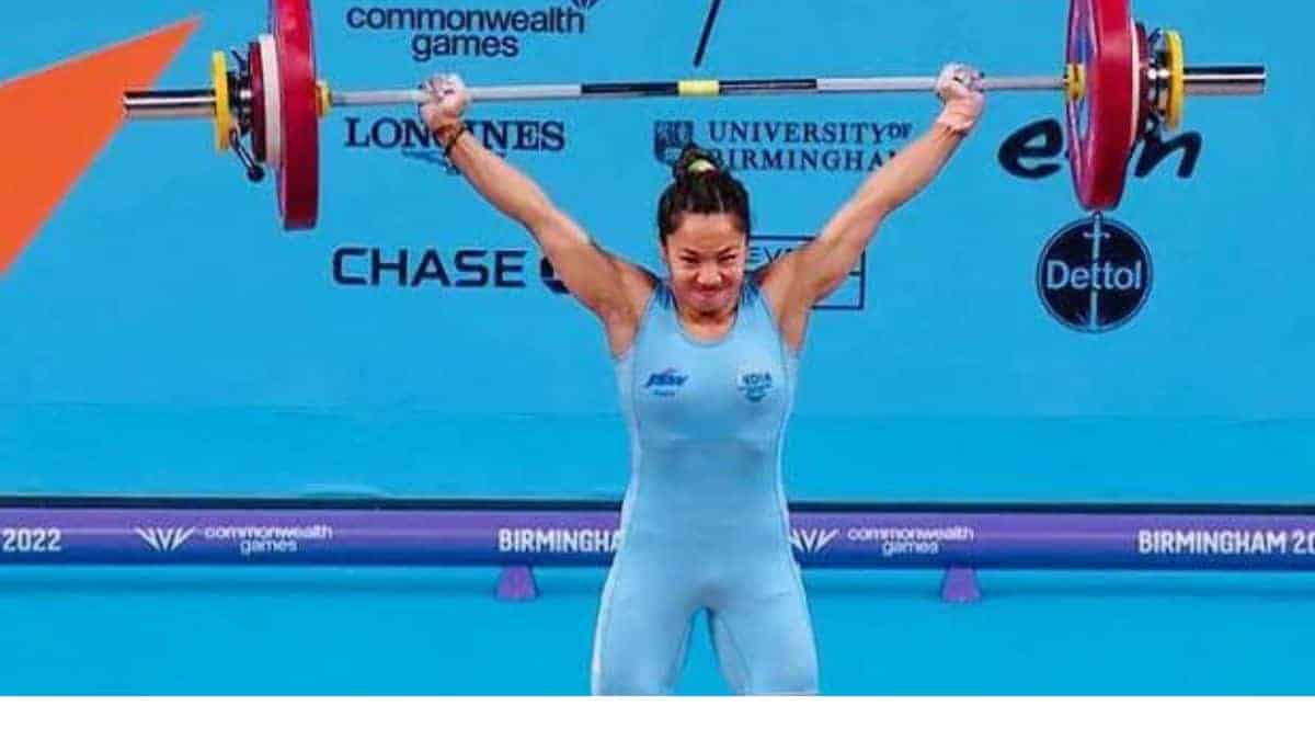 Here is how the world responded when Mirabai Chanu won India's first gold at the CWG 2022