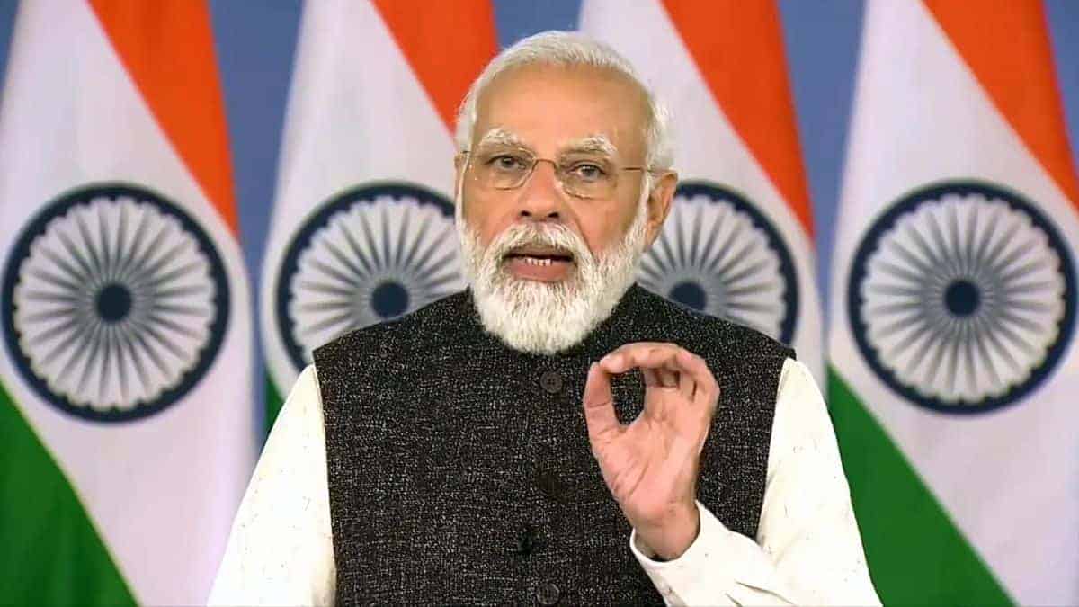 "Mann Ki Baat" by PM Modi: People are advised to use Tricolor on their social media profiles between Aug, 2, 2022- Aug, 15, 2022