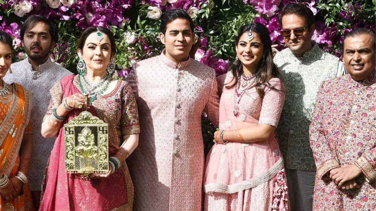 SC allows Centre to continue with security cover for industrialist Mukesh Ambani