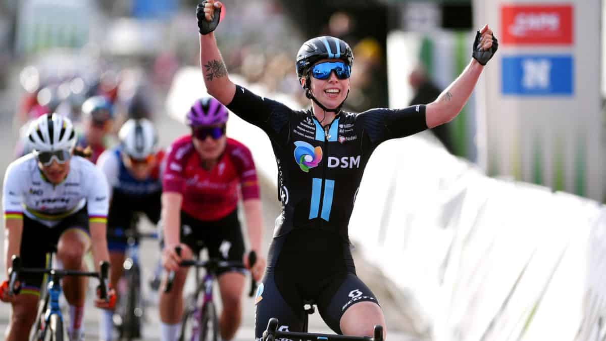 Dutch rider Lorena Wiebes attains victory in the first stage of women's Tour de France