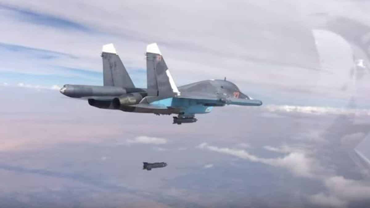 According to Ukraine, Russia unintentionally shoots its own $36 million Su-34 bomber