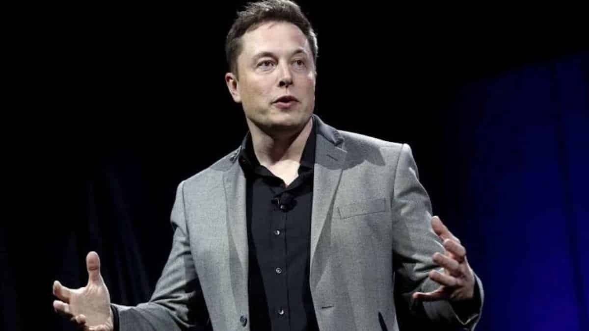 Twitter user offered Elon Musk to help him with his sexual needs