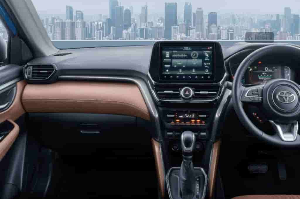 2022-Toyota-Urban-Cruiser-Hyryder-Interior-2