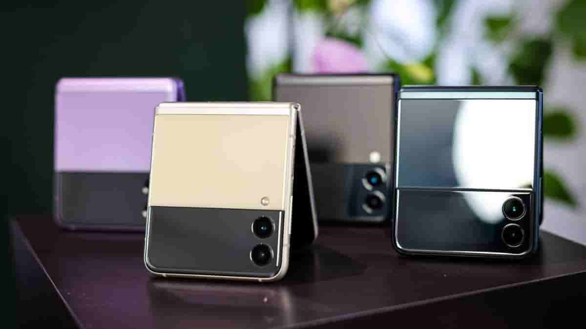 Galaxy Z flip 3 is available for Rs. 60000