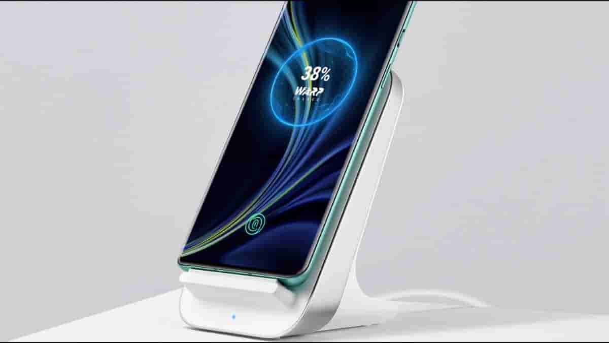 OnePlus Warp Charge 50 Wireless Charger