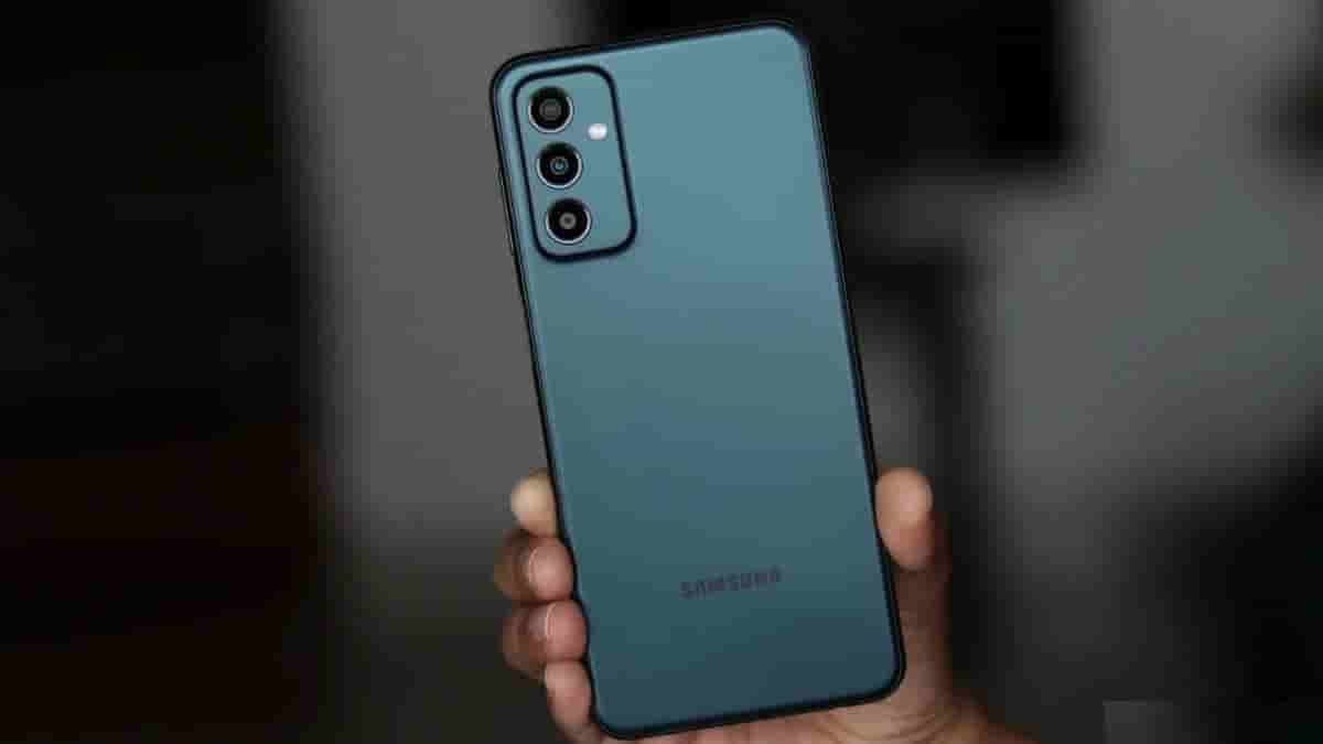 Samsung Galaxy F23 April 2023