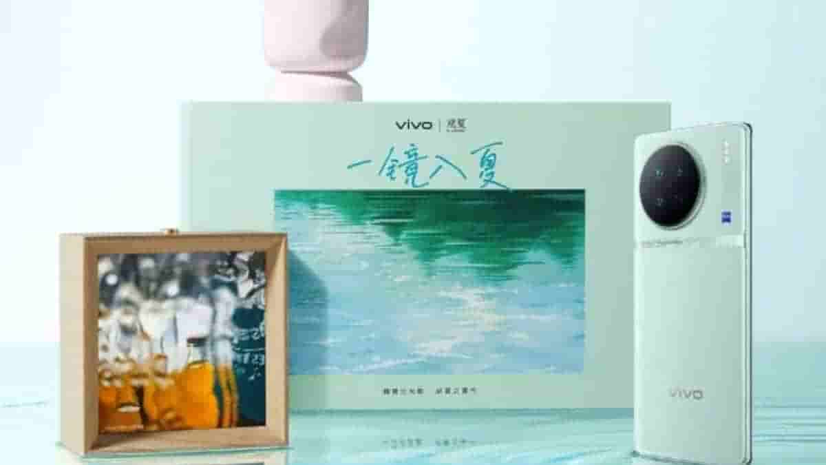Vivo X90S limited edition gift box