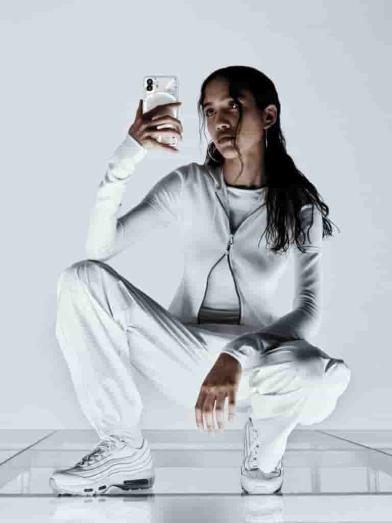 Nothing Phone (2) - 3