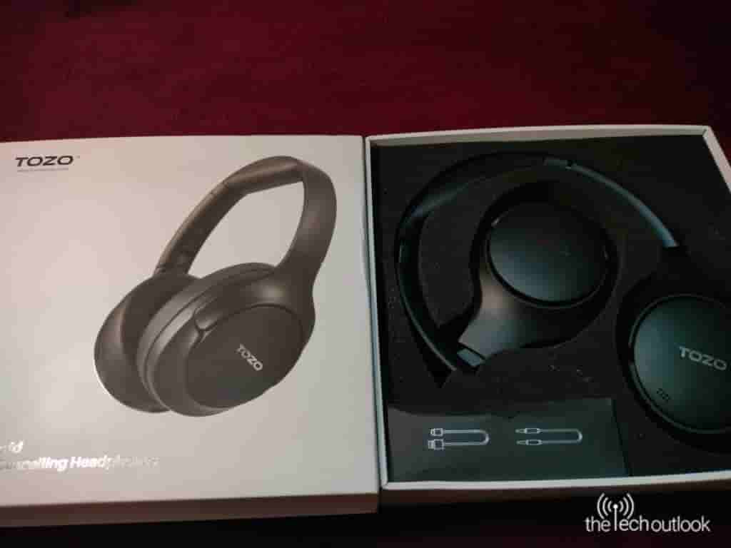 TOZO HT2 with box