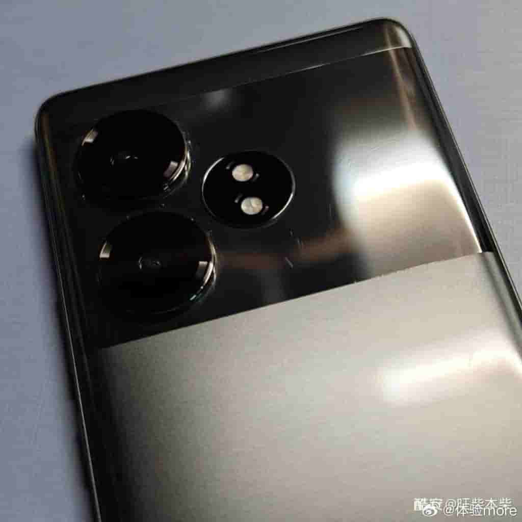 Realme GT Neo 6 SE - Real Life Image - 2