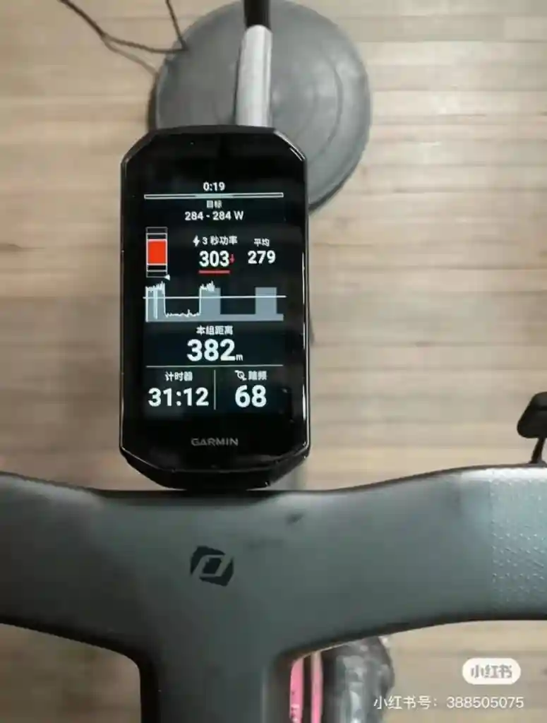 Garmin-Edge-1050-3-908x1200