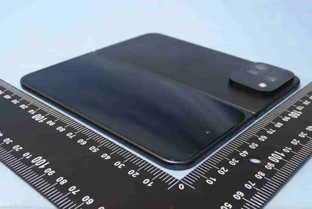 google-pixel-9-pro-fold-prototype-pictures-and-battery-capacity-leaked-by-ncc-388