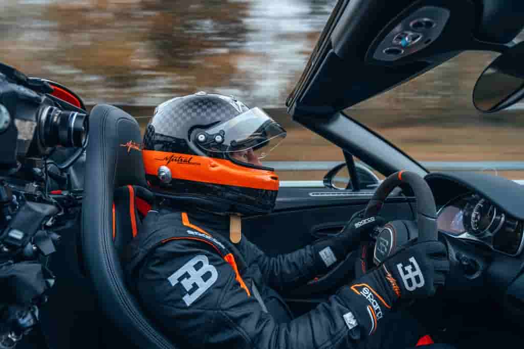 13_BUGATTI_W16_Mistral_World_Record[1]