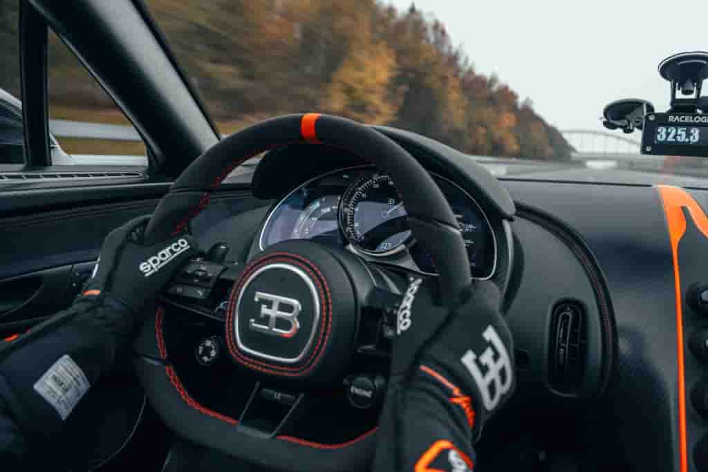 15_BUGATTI_W16_Mistral_World_Record[1]