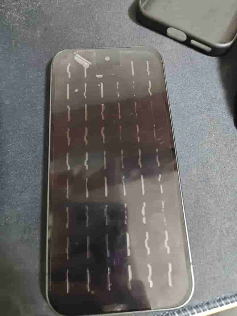 Google Pixel 9a - Prototype (1)