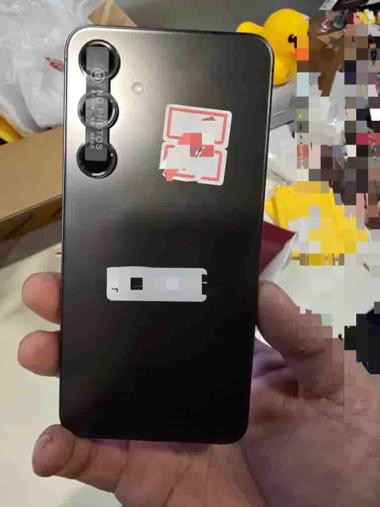 Samsung Galaxy S25+ Real Life Image (2)