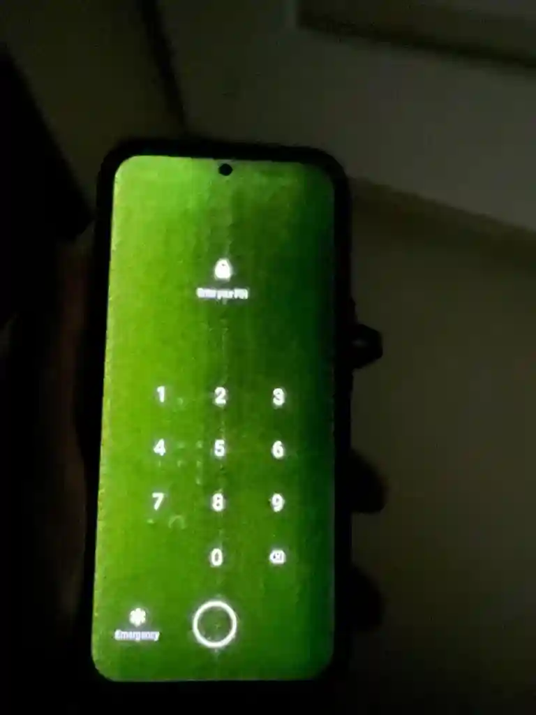 Nothing Phone (2a) - Green Tint Issue (1)
