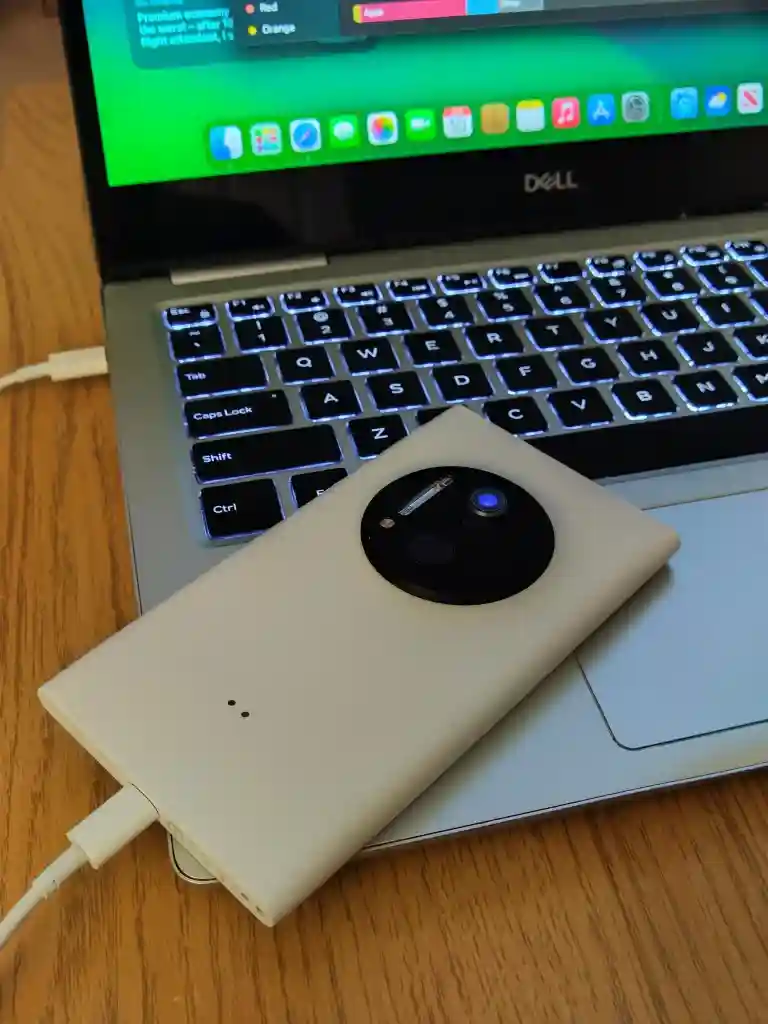 'LumiPhone 1020 SE' Project of a Reddit User Brings Back the Lumia 1020 With iPhone SE 3's Internals - (3)