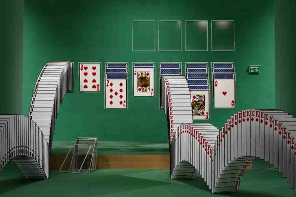 Microsoft_Nostalgic_Solitaire_4k