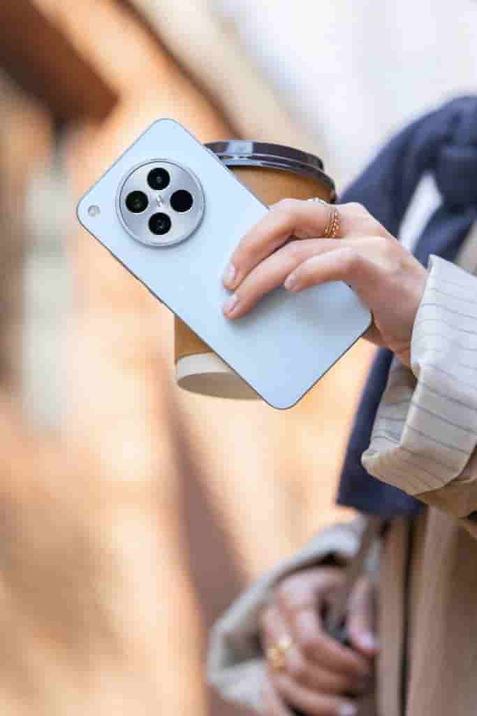 OPPO Find X8s - Live Images (1)